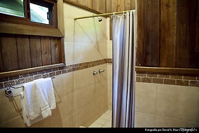 Pulhapanzak Waterfalls Cabins