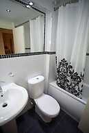 Victoria Centre Apartments & Annexe