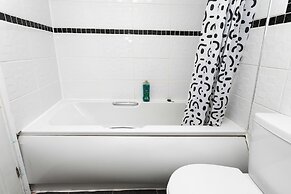 Victoria Centre Apartments & Annexe