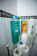 Victoria Centre Apartments & Annexe