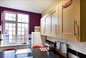 Victoria Centre Apartments & Annexe