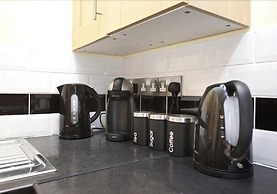 Victoria Centre Apartments & Annexe