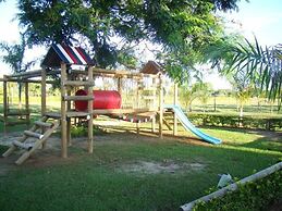 Hotel Campestre Los Chiguiros