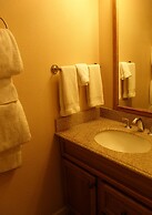 The River's Edge Motel Lodge & Resort