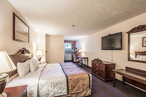 Rodeway Inn & Suites - Charles Town, WV