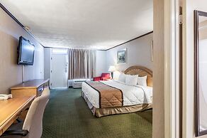 Rodeway Inn & Suites - Charles Town, WV