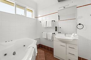 Montblu at Echo Point