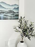 Montblu at Echo Point