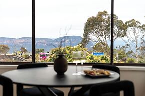 Montblu at Echo Point