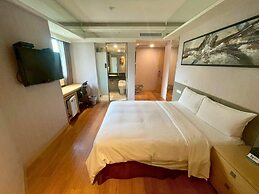 Delton Hotel