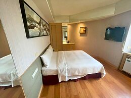 Delton Hotel