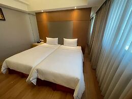 Delton Hotel
