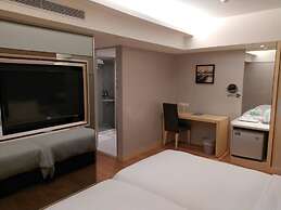 Delton Hotel