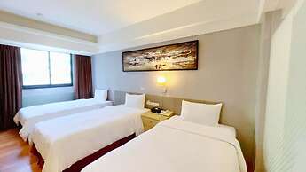Delton Hotel