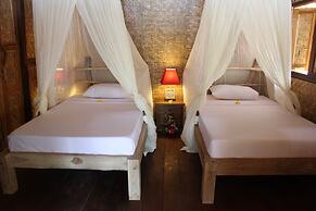 The Calmtree Bungalows