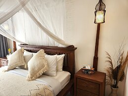 The Calmtree Bungalows