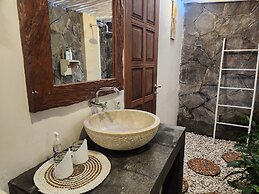 The Calmtree Bungalows