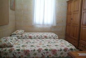 Ta' Bertu Host Family Bed & Breakfast
