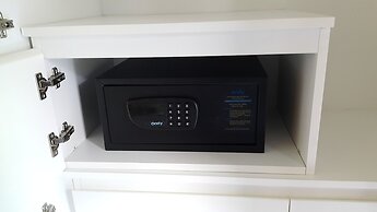 Serenotel Pattaya Beach Front