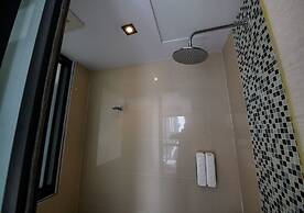 Serenotel Pattaya Beach Front