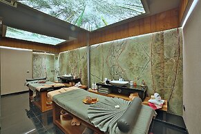 Dosso Dossi Hotels & Spa Downtown