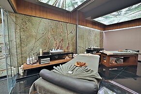 Dosso Dossi Hotels & Spa Downtown