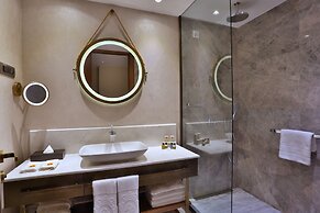 Dosso Dossi Hotels & Spa Downtown