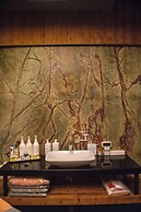 Dosso Dossi Hotels & Spa Downtown