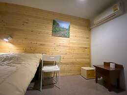 Gotum Hostel 2 at Thalang Road