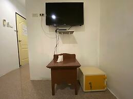 Gotum Hostel 2 at Thalang Road