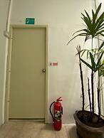 Gotum Hostel 2 at Thalang Road