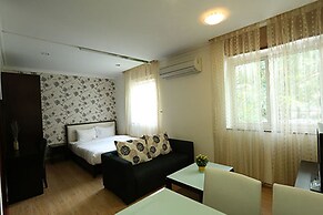 Song Hung Hotel & Serviced Apartments