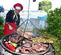 Arabella Beach Hotel