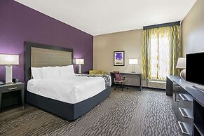 La Quinta Inn & Suites by Wyndham College Station South