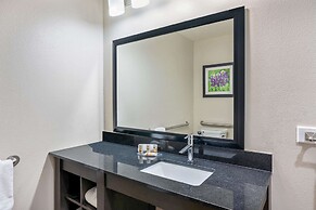 La Quinta Inn & Suites by Wyndham College Station South