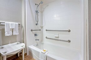 La Quinta Inn & Suites by Wyndham College Station South