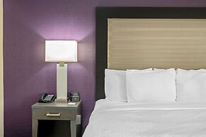 La Quinta Inn & Suites by Wyndham College Station South