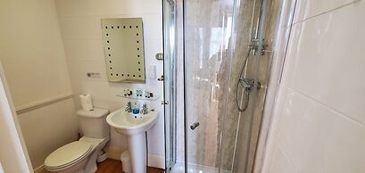 Diamonds Guest House