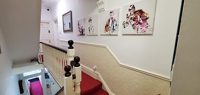 Diamonds Guest House