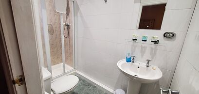 Diamonds Guest House