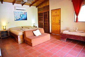 Pacífica Surf Studios