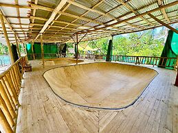 Pacífica Surf Studios