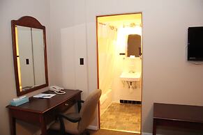 Green Acres Hotel