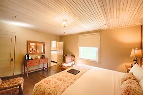 Historic Tapoco Lodge Resort