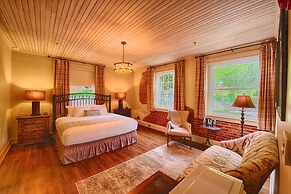 Historic Tapoco Lodge Resort