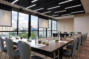 Momentus Hotel Alexandra