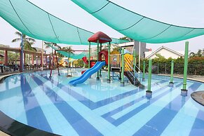 The Centro Hotel & Residence by Orchardz