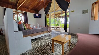 Kawayan Holiday Resort