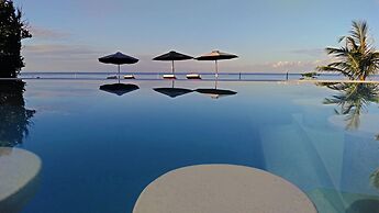 Kawayan Holiday Resort