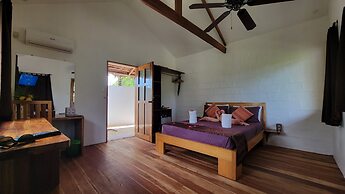 Kawayan Holiday Resort